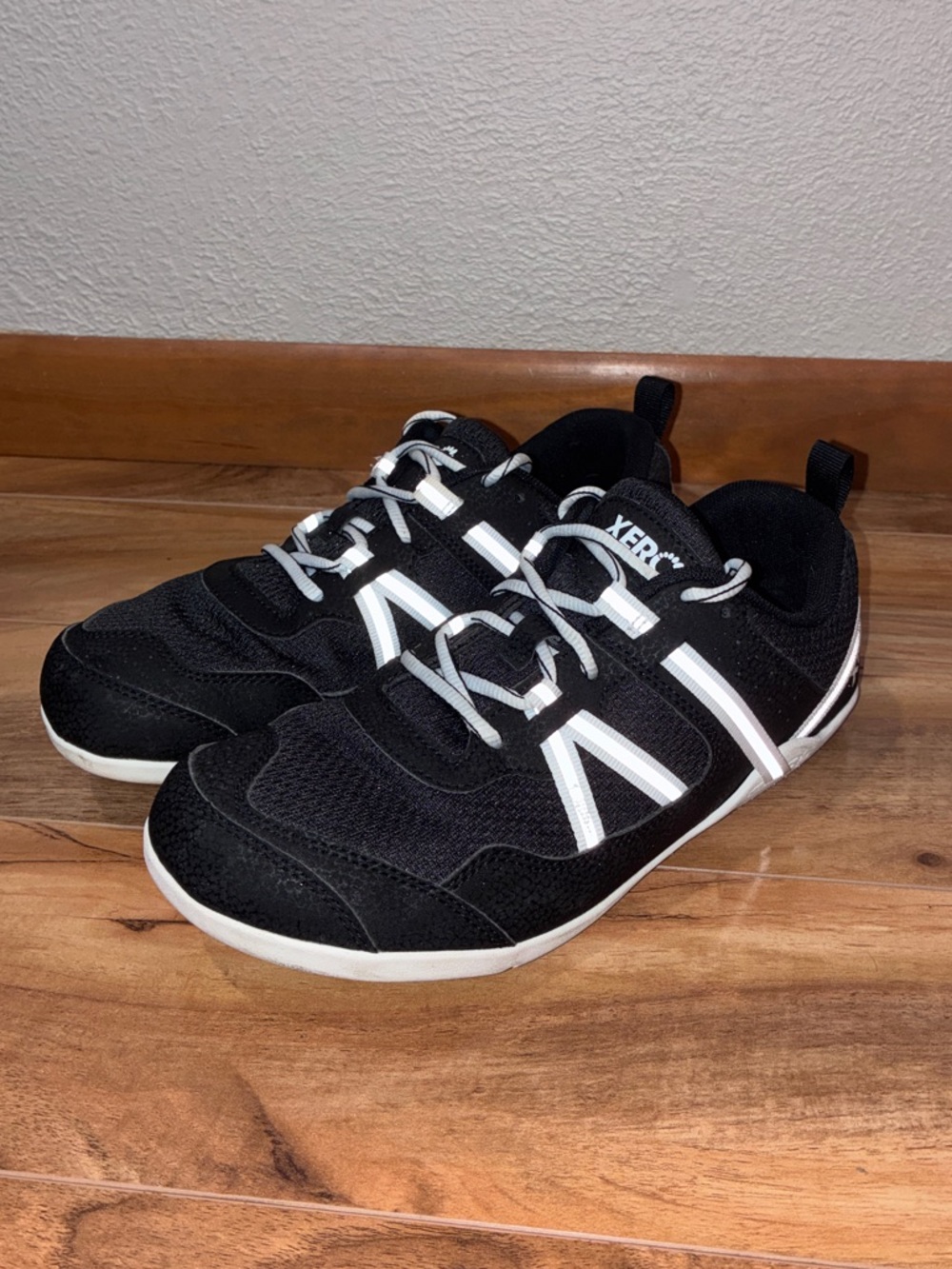 Xero Shoes Women’s Prio Barefoot Athletic Sneaker, black - size 9.5